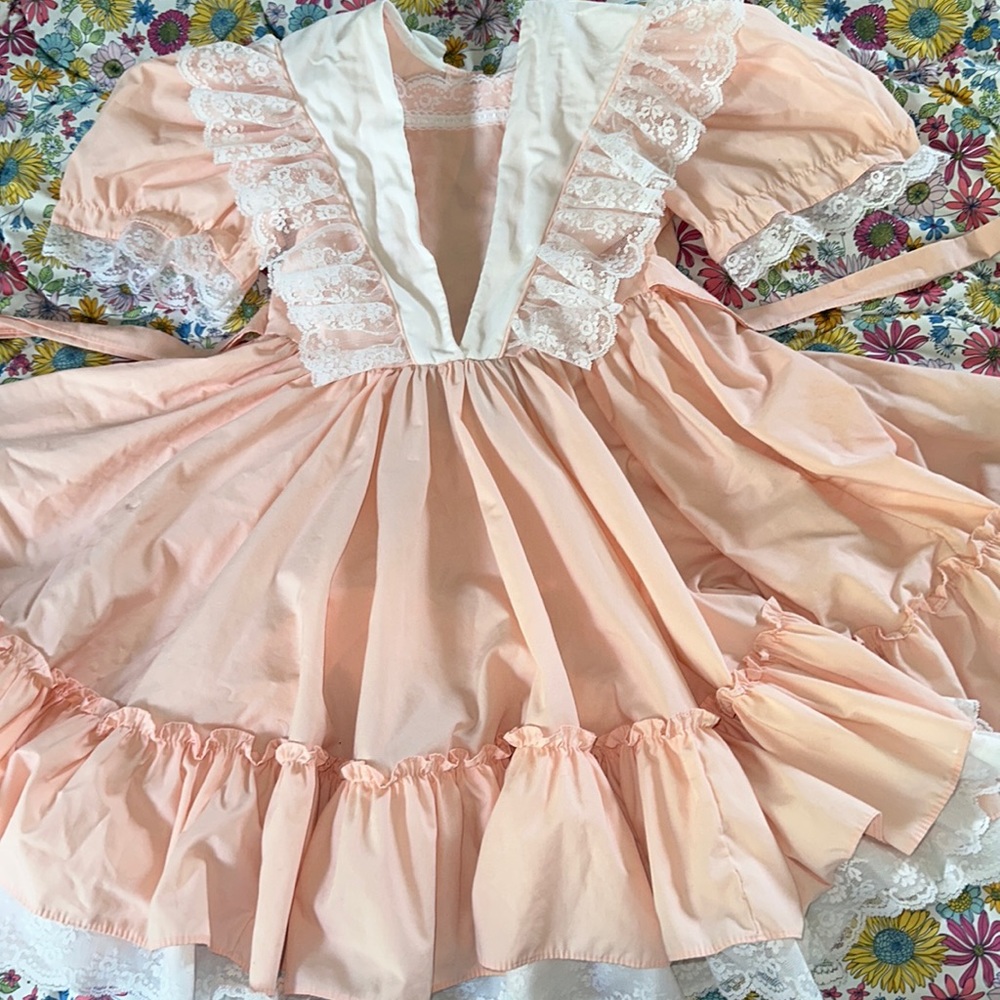 VINTAGE girls dress